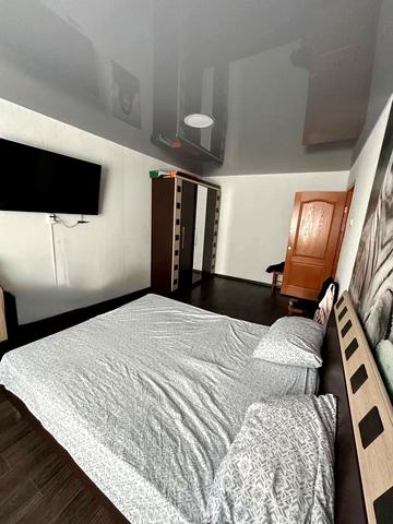 Богдана Хмельницького вул., 26