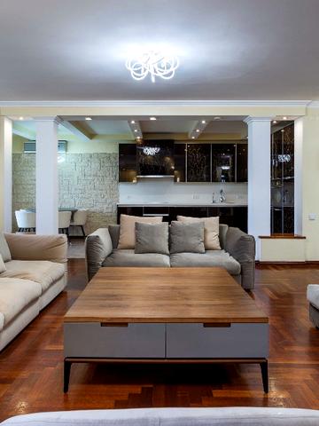 Клінічна вул., 23