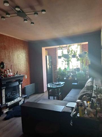 Василя Симоненка вул., 22