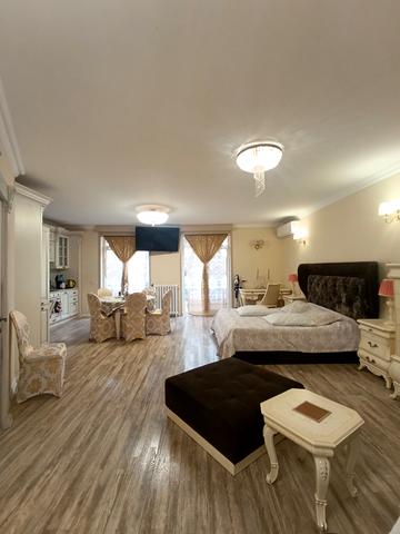 Мирослава Скорика вул. (Петра Чайковського), 31