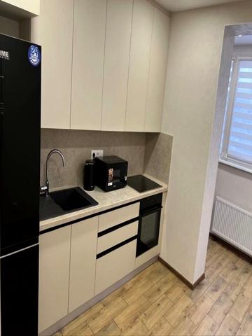 Миру вул., 31