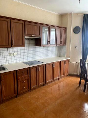 Миколи Голего вул. (Лебедєва-Кумача), 5