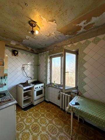 Василя Стуса просп., 14