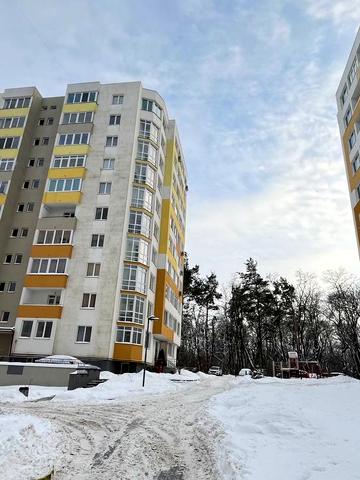 Івана Величковського вул., 13