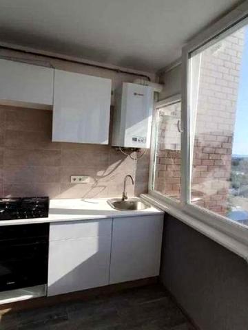 Незалежності вул., 4