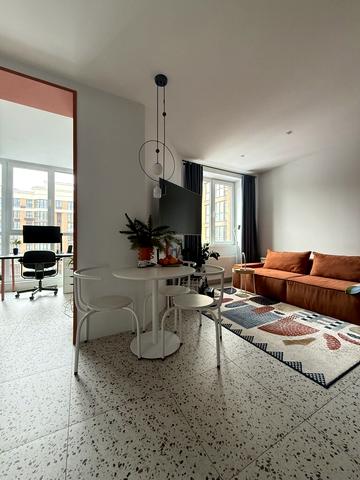 Миру вул., 2-В