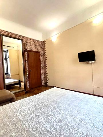 Миколи Гоголя вул., 9