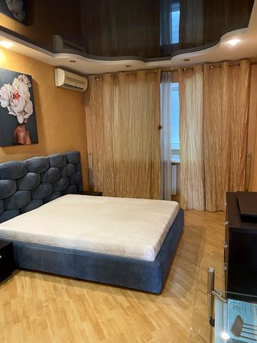 Юрківська вул., 28