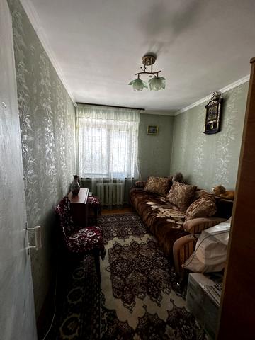 Покровська вул., 18