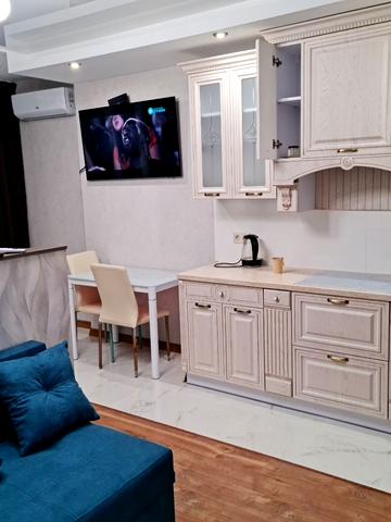 Петропавлівська вул., 40