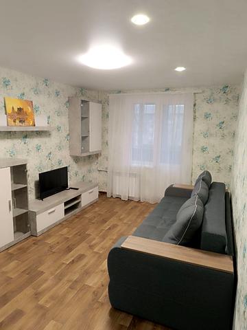 Квітки Цісик вул. (Гулі Корольової), 11