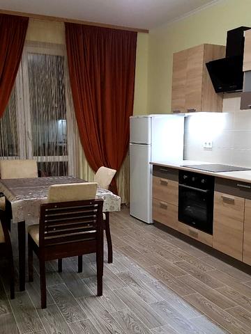 Воскресенська вул., 12-Г