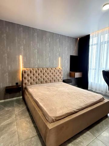 Академіка Філатова вул., 2 к2