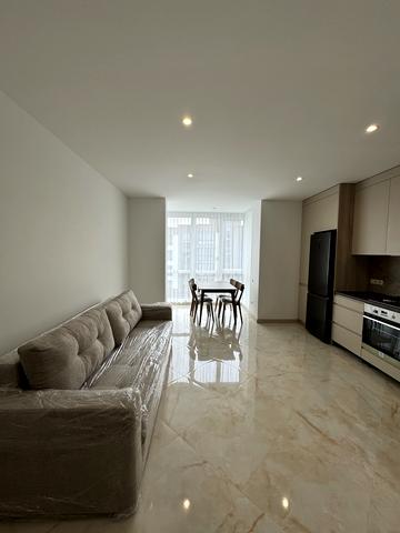 Золота вул., 2