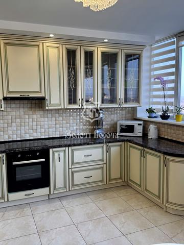 Білогородська вул., 51