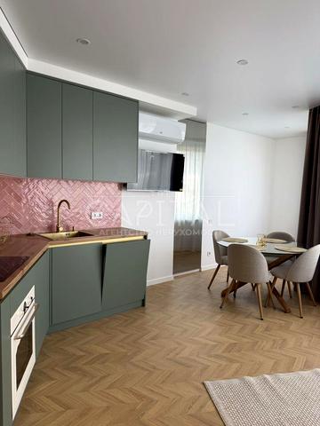 Берестейський просп. (Перемоги), 11 к2