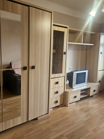 Павла Тичини просп., 21