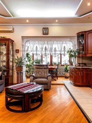 Академіка Богомольця вул., 7/14