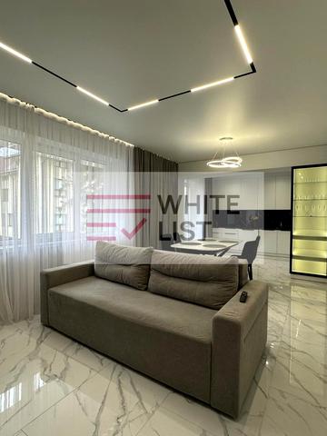 Василя Аксенина вул. (Михайла Фрунзе), 2-К