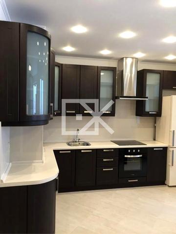 Героїв полку "Азов" вул. (Маршала Малиновського), 8