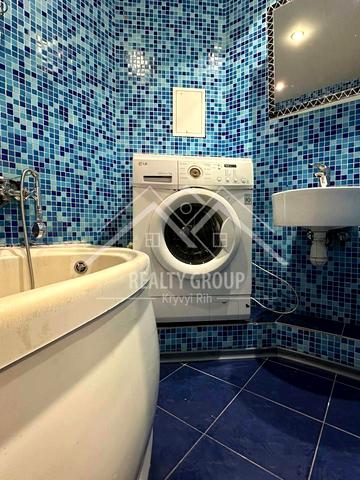 200-річчя Кривого Рогу просп., 1