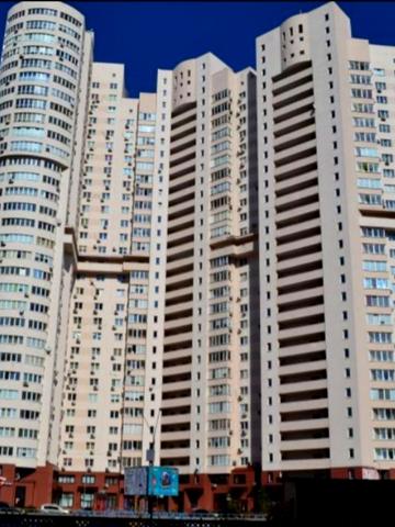 Олександра Мишуги вул., 12