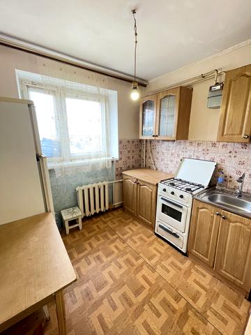 Вільна вул., 77