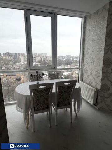 Разумовська вул., 10/12