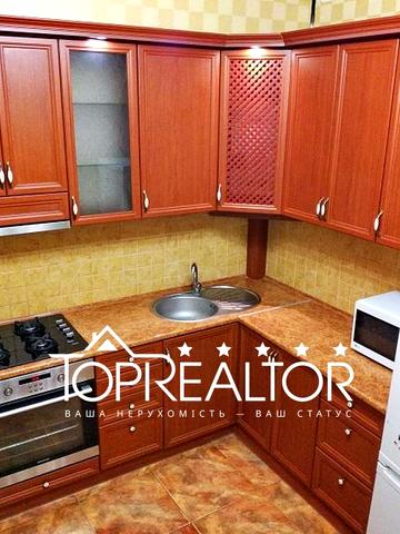 Отакара Яроша вул., 23а