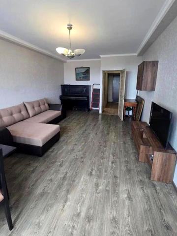 Сергія Корольова вул., 7