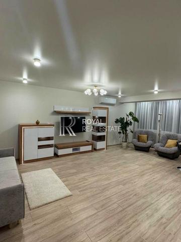 Михайла Омеляновича-Павленка вул. (Суворова), 13