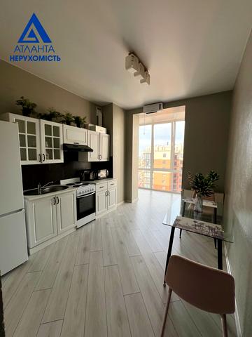 Яровиця вул., 13