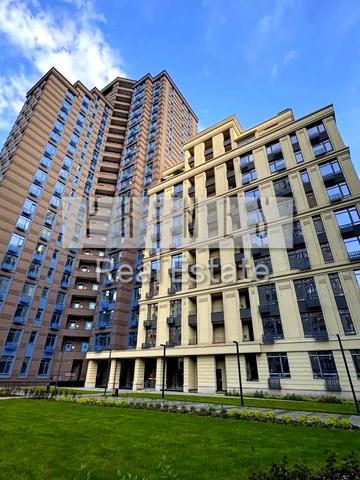 Річкова вул., 4
