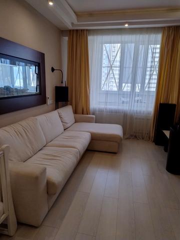 Незалежності вул., 8г