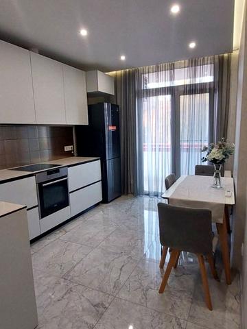 Героїв Майдану вул. (Червоноармійська), 226а