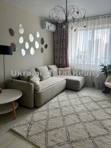 Соборна вул., 126/10