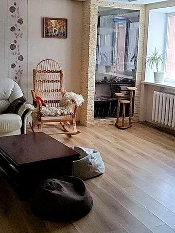 Олександра Бідного вул., 1