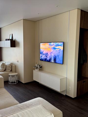 Вячеслава Чорновола вул. (), 7