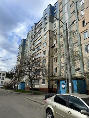 Путивльська вул., 40
