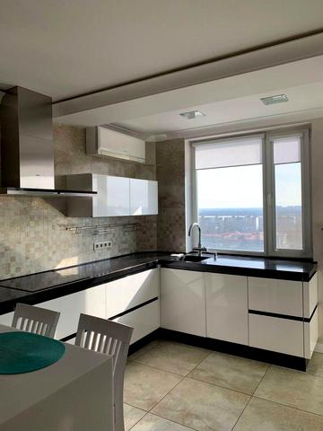 Володимира Івасюка просп. (Героїв Сталінграду), 55