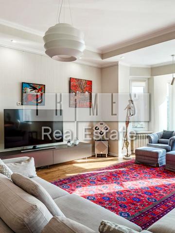 Івана Мазепи вул. (Січневого Повстання), 3