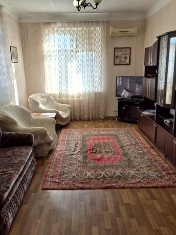 Приморська, 18