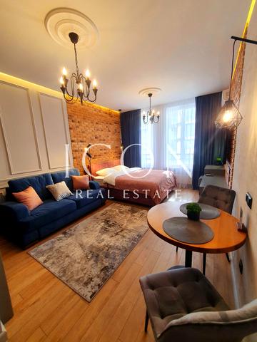 Бульварно-Кудрявська вул. (Воровського), 17