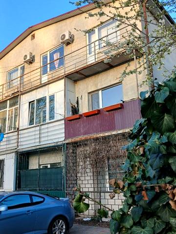 Кропивницького вул., 1а