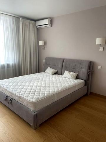 Георгія Гонгадзе просп. (Радянської України), 32-Ж