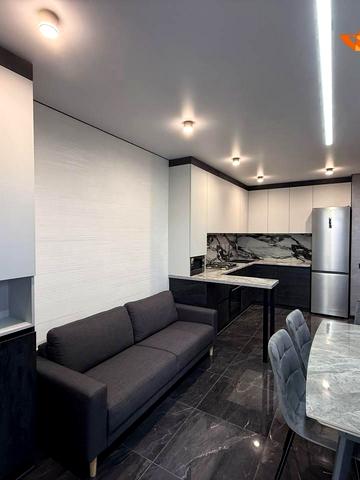 Флотська вул., 10-Б