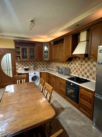 Плугова вул., 2