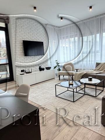 Ділова вул. (Димитрова), 1/2