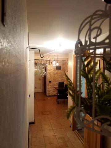 Пастера вул., 8