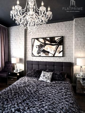 Круглоуніверситетська вул., 4